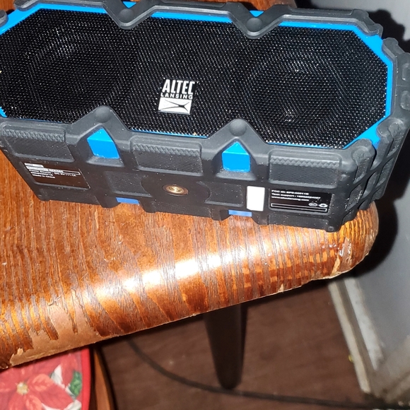 Altec lansing jolt - Picture 2 of 3